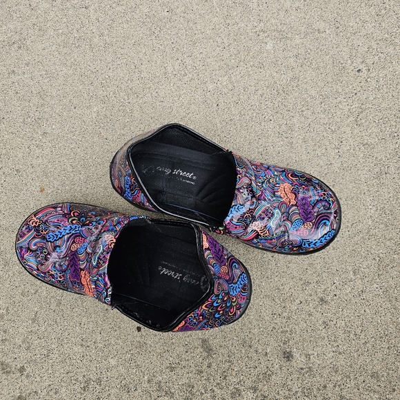 Easy Works by East Street Women’s Laurie Clog - Picture 5 of 6